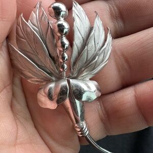 Silver Leaf Brooch with Intricate Veining and Beaded Center